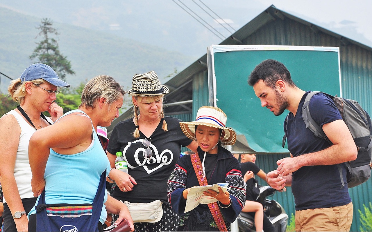 Hanoi - Sapa Tour 2 days 1 night by Bus,  sleep in 3 Star hotel in Sapa