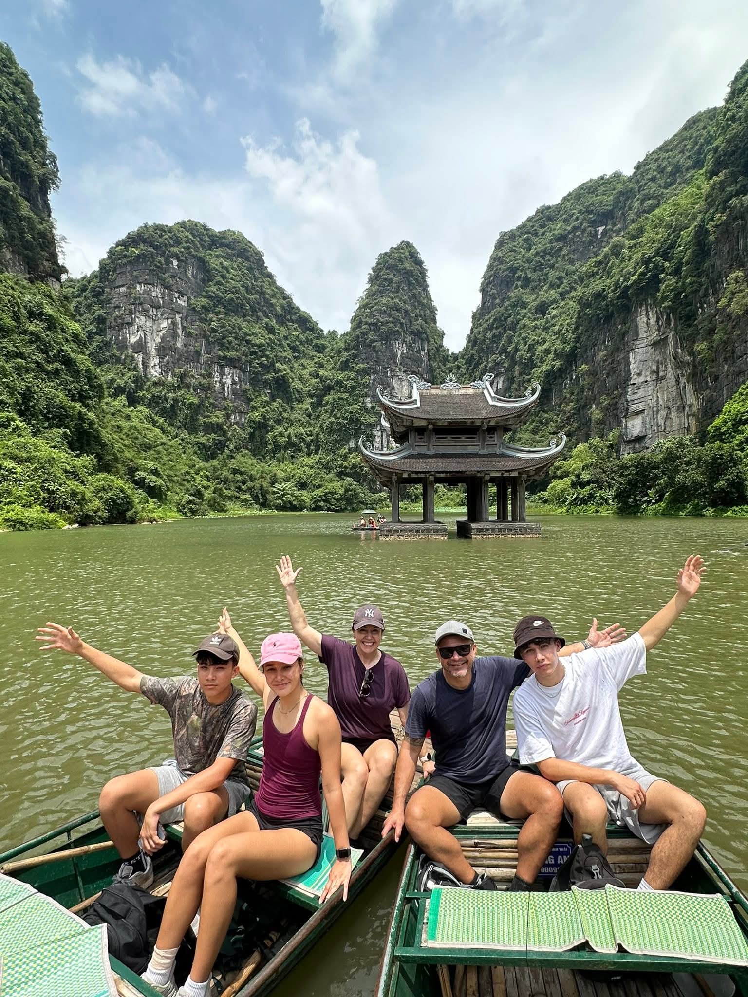 Private Ninh Binh Bear Sanctuary -Trang An- Mua Cave Day Trip
