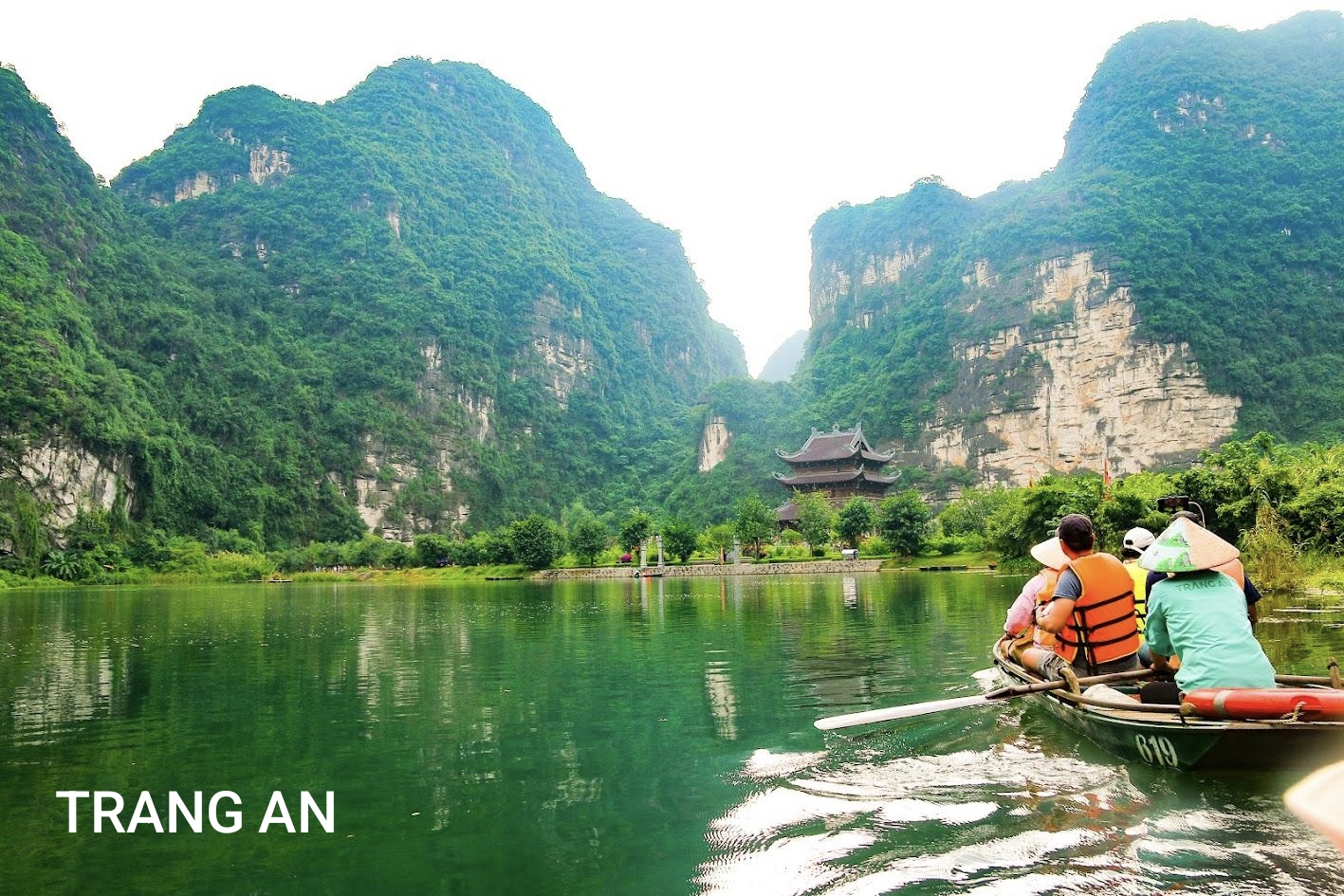 Private  Bai Dinh Pagoda - Trang An Tour